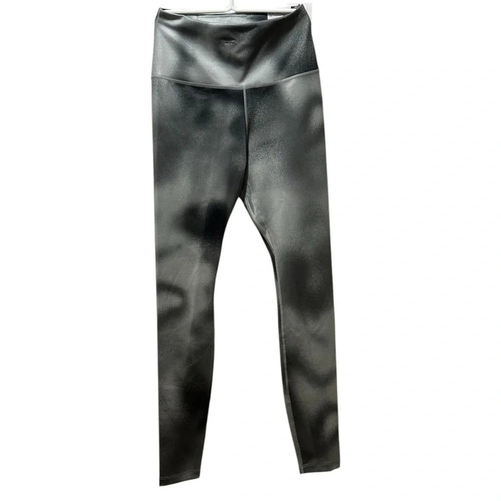 Women’s Nike One Black and Gray full length leggings NWT Small